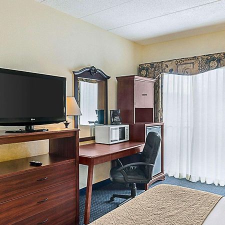 Quality Inn & Suites Worcester Exteriér fotografie
