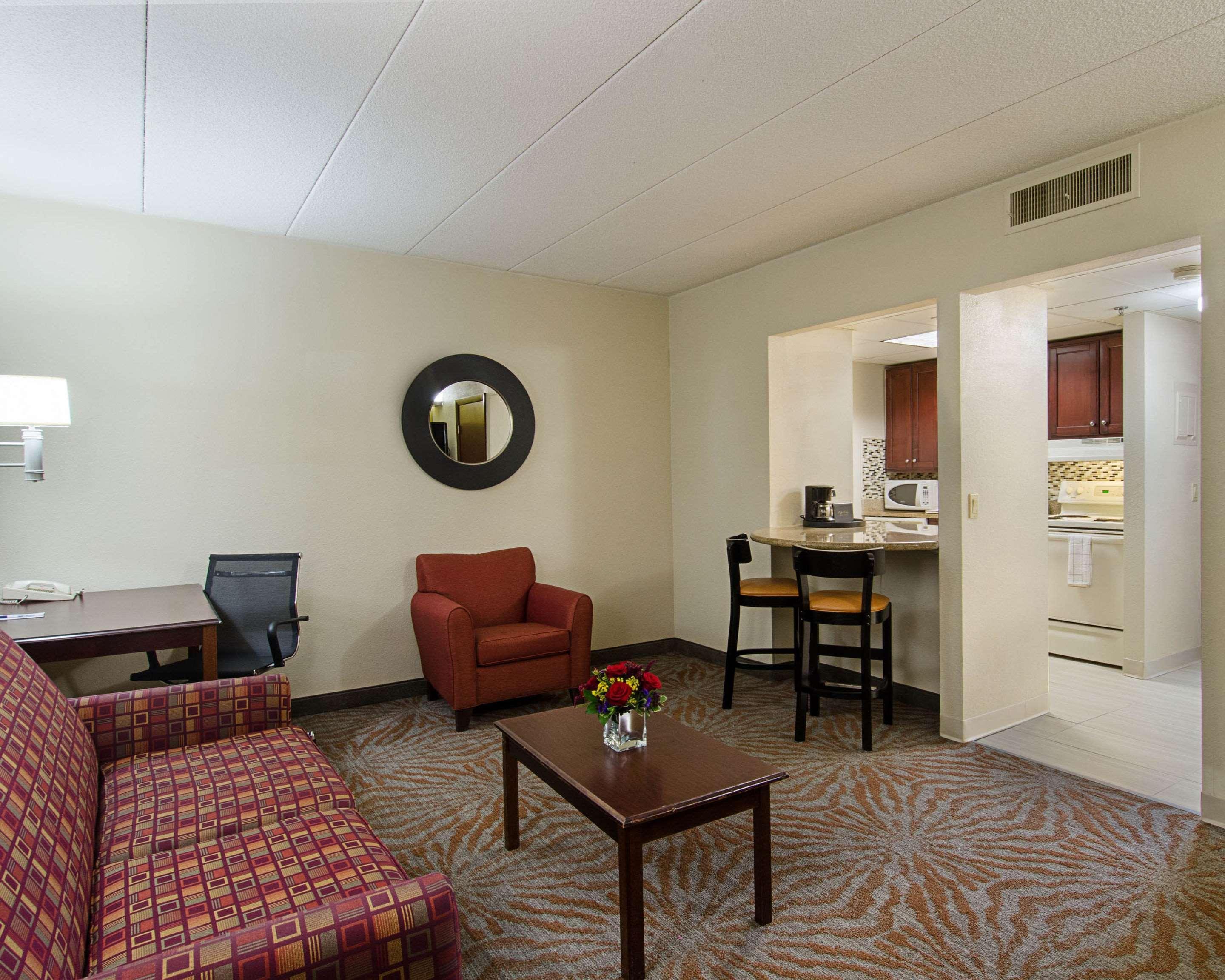 Quality Inn & Suites Worcester Exteriér fotografie