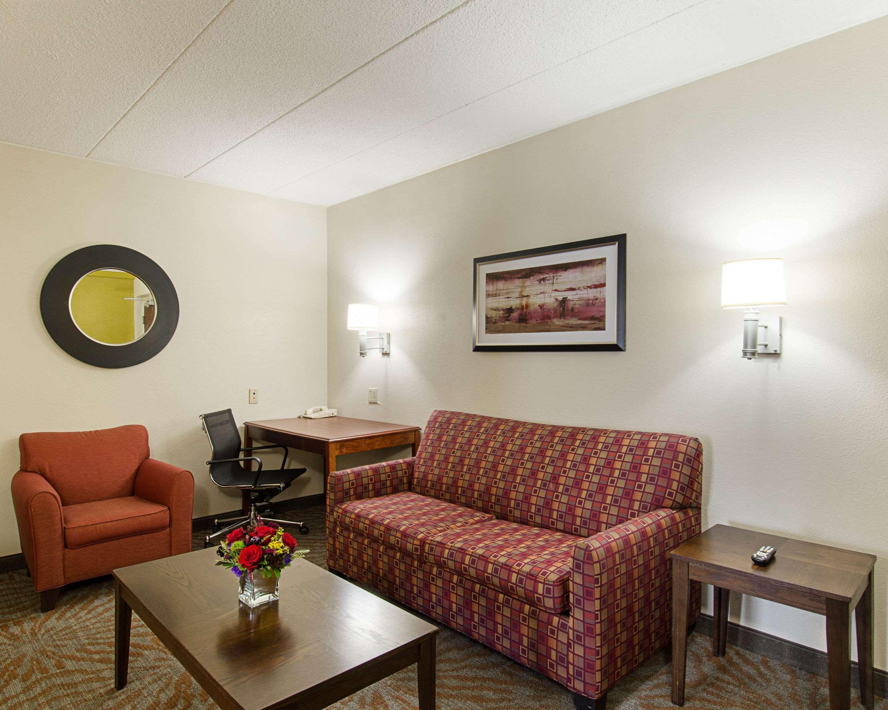 Quality Inn & Suites Worcester Exteriér fotografie