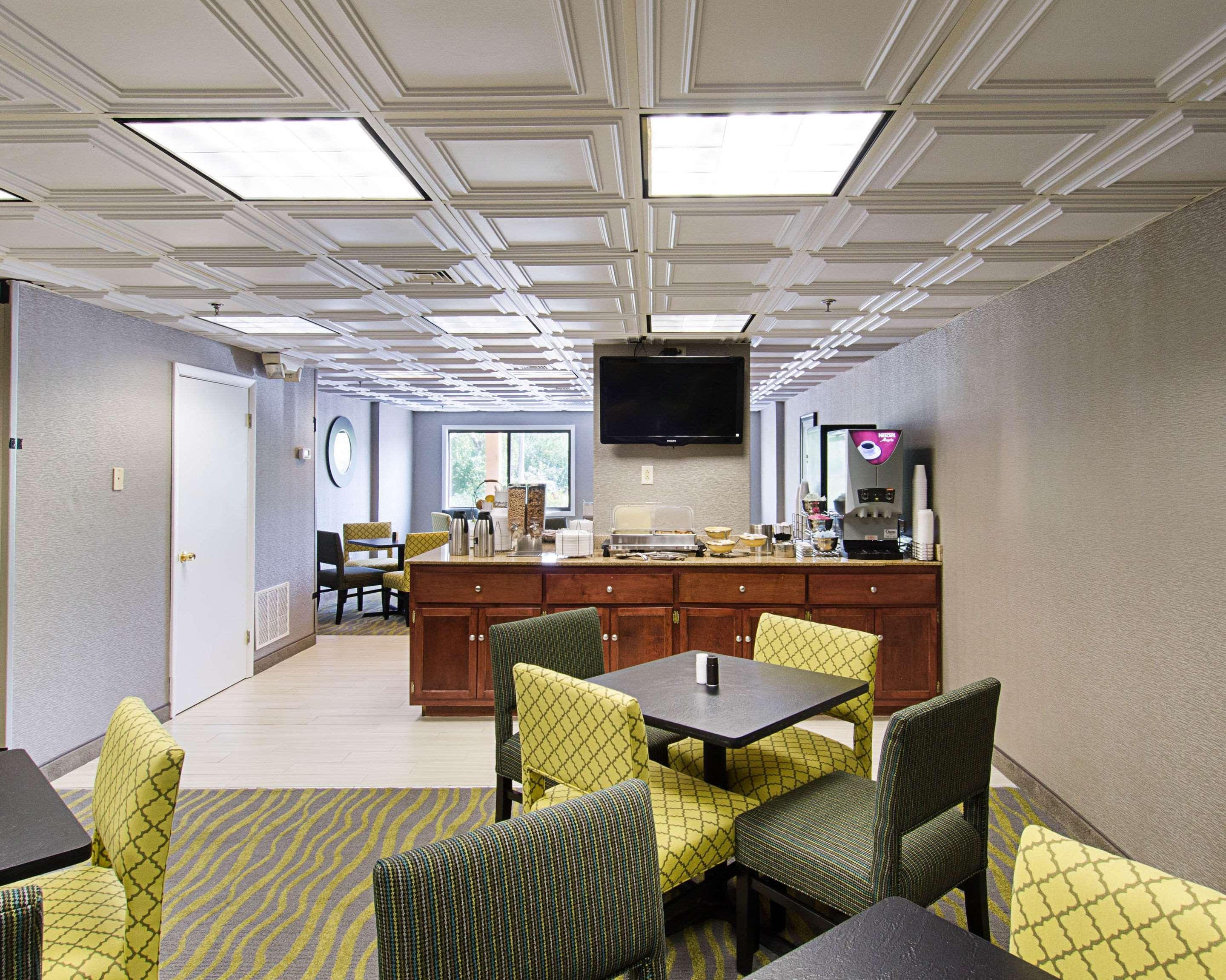 Quality Inn & Suites Worcester Exteriér fotografie