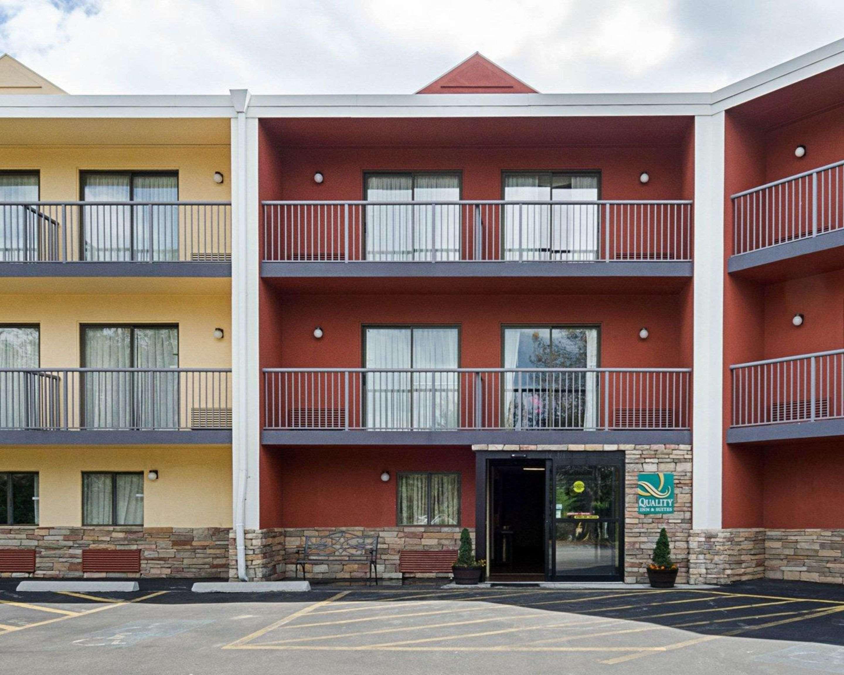 Quality Inn & Suites Worcester Exteriér fotografie