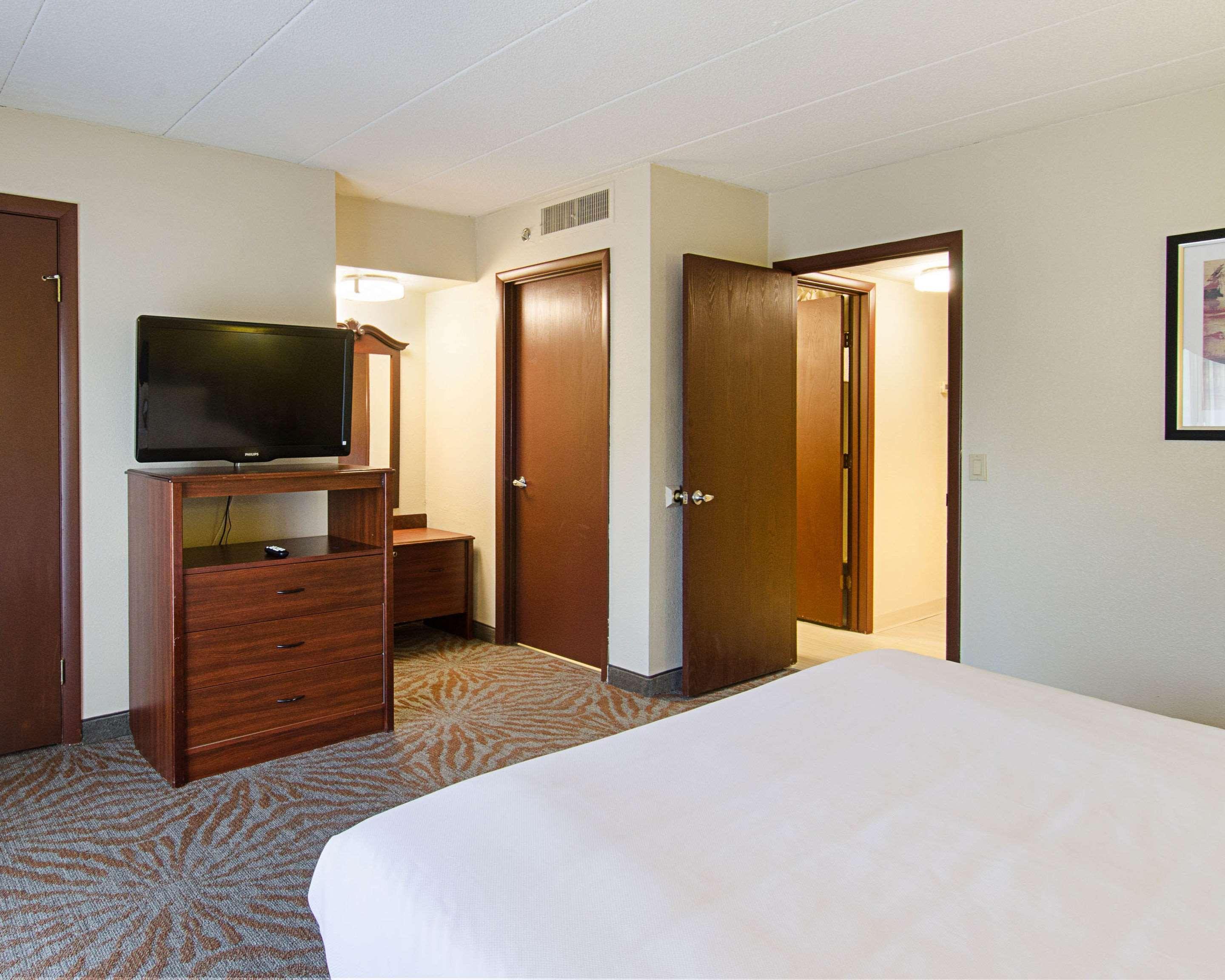 Quality Inn & Suites Worcester Exteriér fotografie