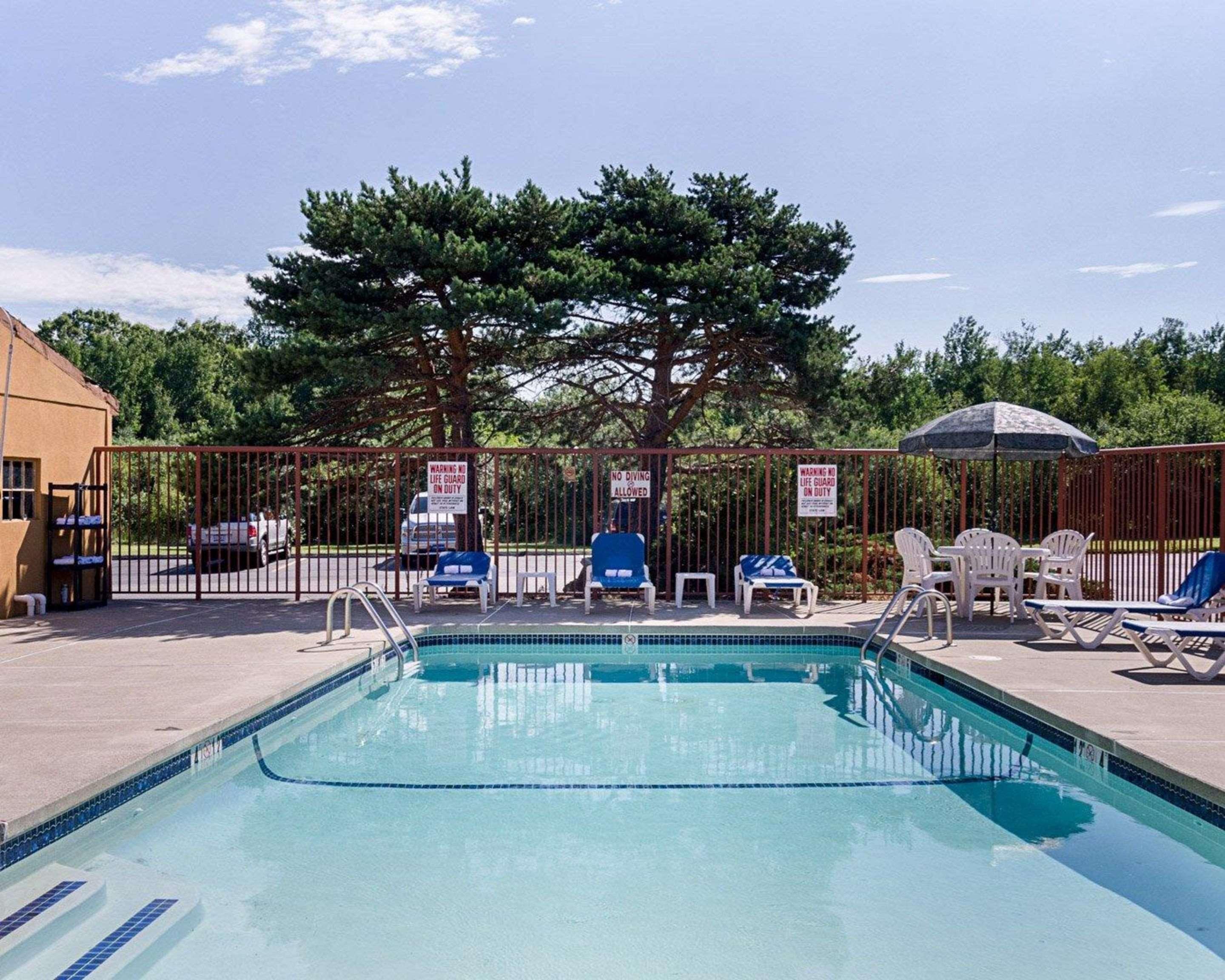 Quality Inn & Suites Worcester Exteriér fotografie