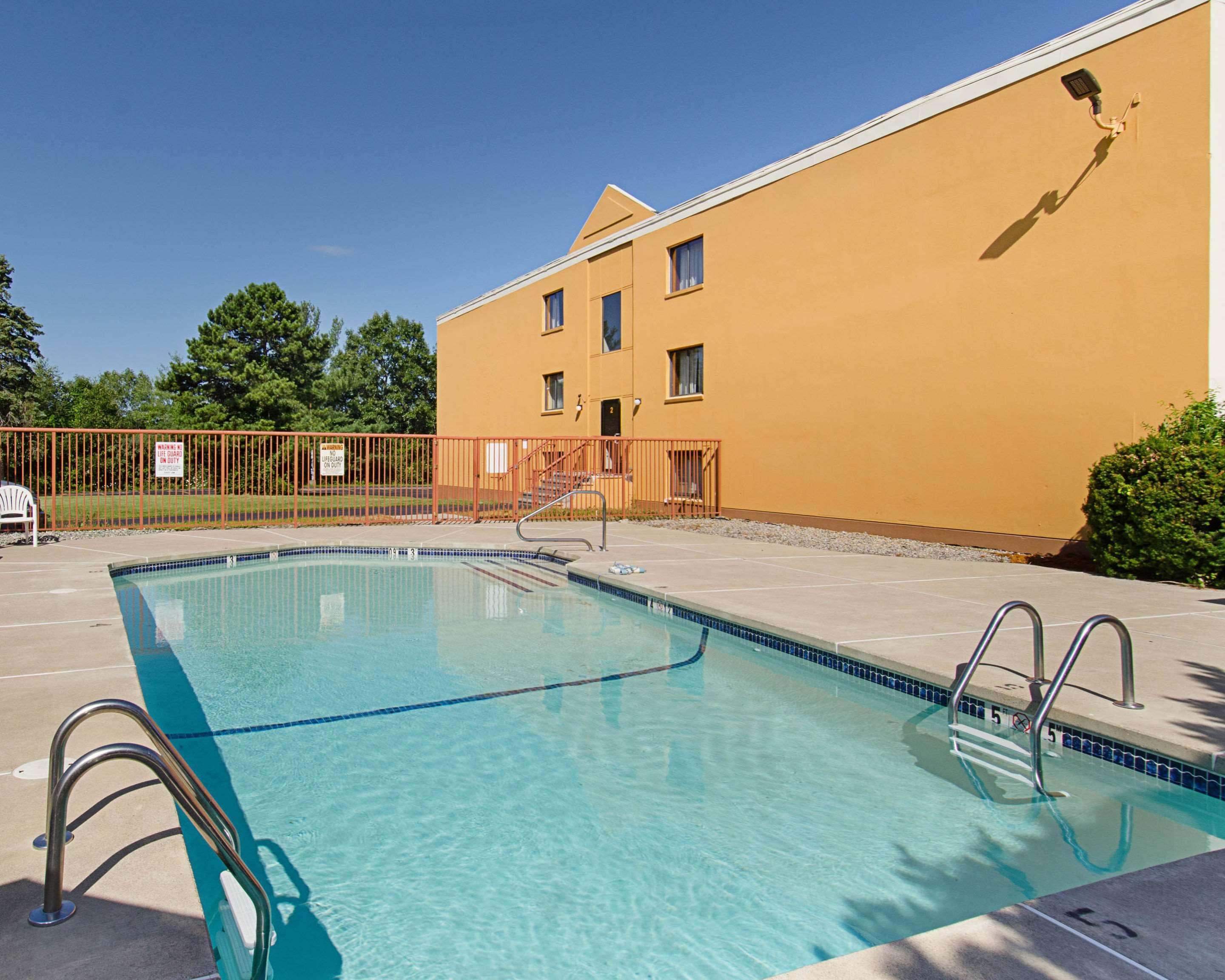 Quality Inn & Suites Worcester Exteriér fotografie